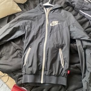 nike windbreaker